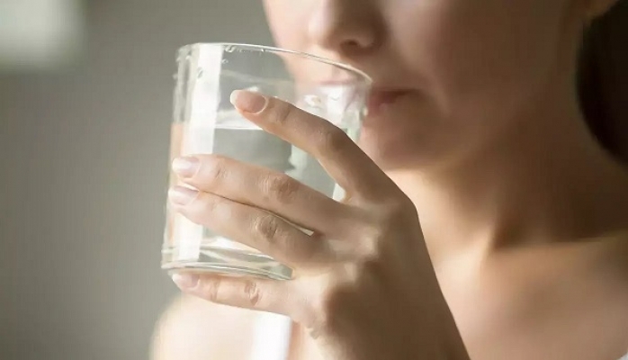 Yeterince Su İçmiyorsanız Vücudunuz Size Bu 8 Sinyali Gönderir
