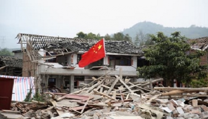 Çin'in batısında 7.1 büyüklüğündeki deprem