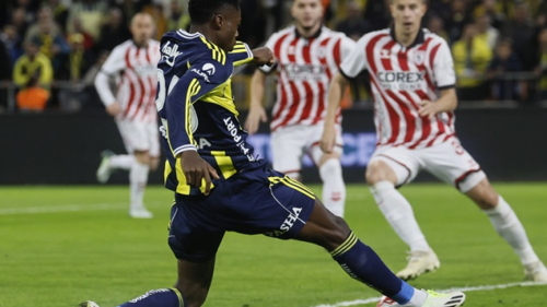 Fenerbahçe Musaba etkisiyle Süper Kupa’da finale çıktı